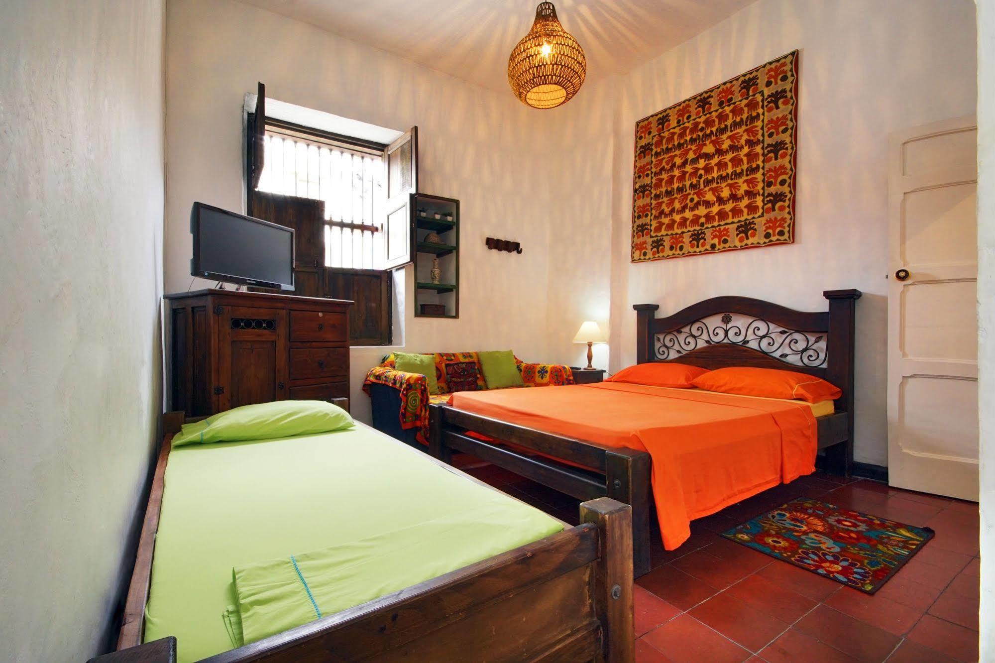 Hotel Casa Ruta Sur à Cali Extérieur photo