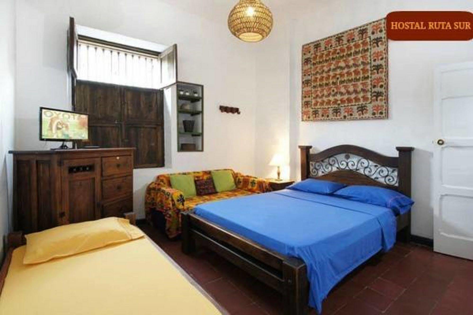 Hotel Casa Ruta Sur à Cali Extérieur photo