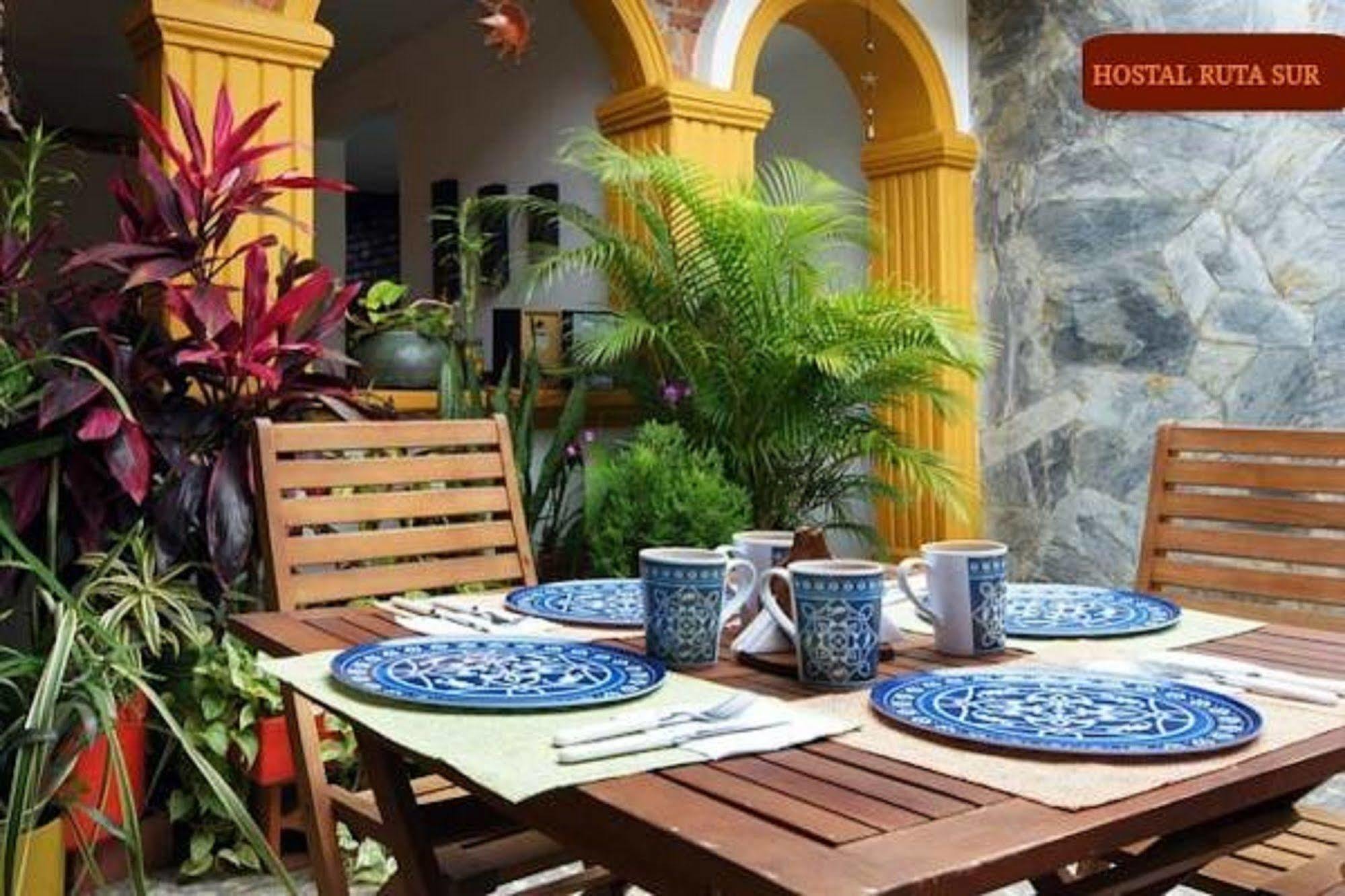 Hotel Casa Ruta Sur à Cali Extérieur photo
